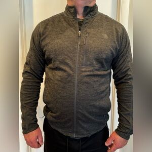 Men’s the North Face zip jacket